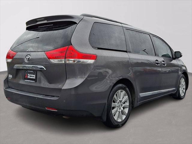 2014 Toyota Sienna Limited 7 Passenger