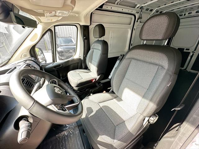 2026 Ram ProMaster 2500 Cargo Van Tradesman High Roof 159 WB w/Pass Seat