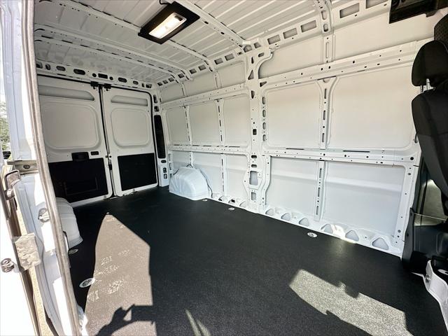 2026 Ram ProMaster 2500 Cargo Van Tradesman High Roof 159 WB w/Pass Seat