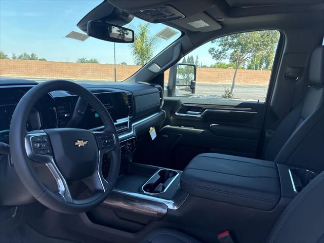 2026 Chevrolet Silverado 3500HD Crew Cab, Long Bed, LTZ Dual Rear Wheel, RWD