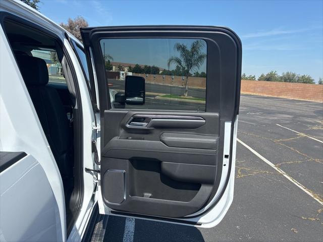 2026 Chevrolet Silverado 3500HD Crew Cab, Long Bed, LTZ Dual Rear Wheel, RWD