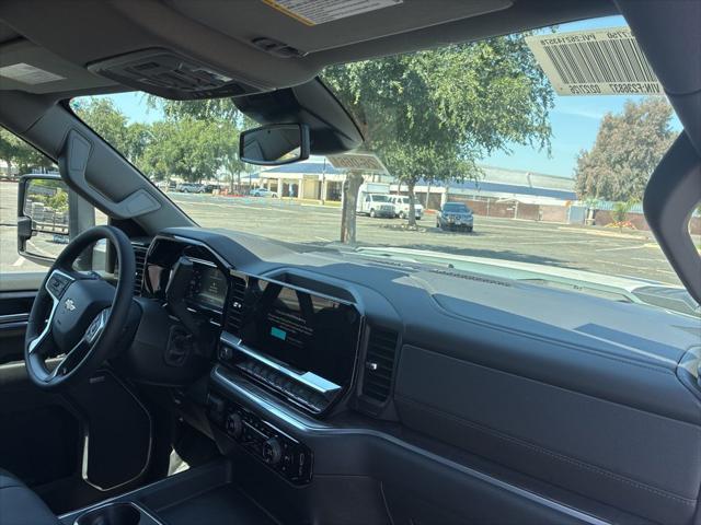 2026 Chevrolet Silverado 3500HD Crew Cab, Long Bed, LTZ Dual Rear Wheel, RWD