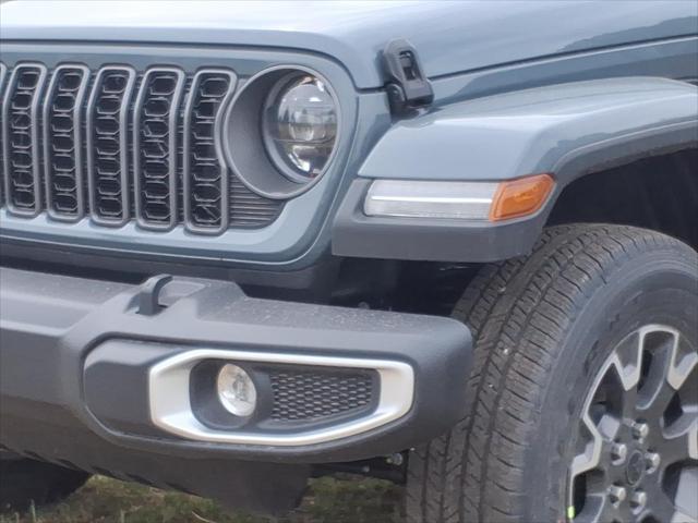 2026 Jeep Gladiator GLADIATOR SAHARA 4X4