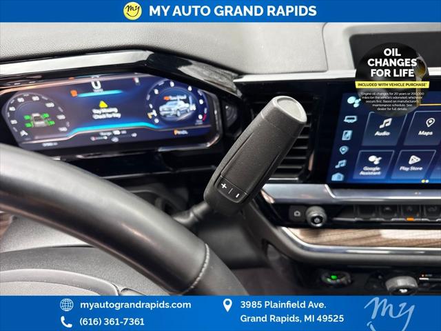 2023 Chevrolet Silverado 1500 4WD Crew Cab Standard Bed LT