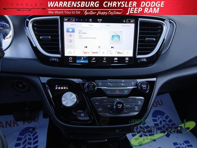 2026 Chrysler Voyager LX