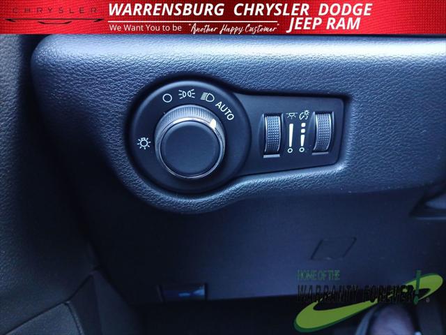 2026 Chrysler Voyager LX