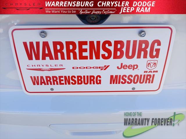 2026 Chrysler Voyager LX