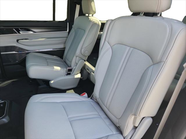 2026 Jeep Grand Wagoneer Summit Obsidian 4x4