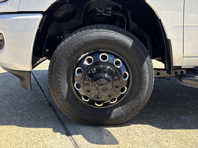 2026 RAM Ram 3500 RAM 3500 BIG HORN CREW CAB 4X4 8 BOX