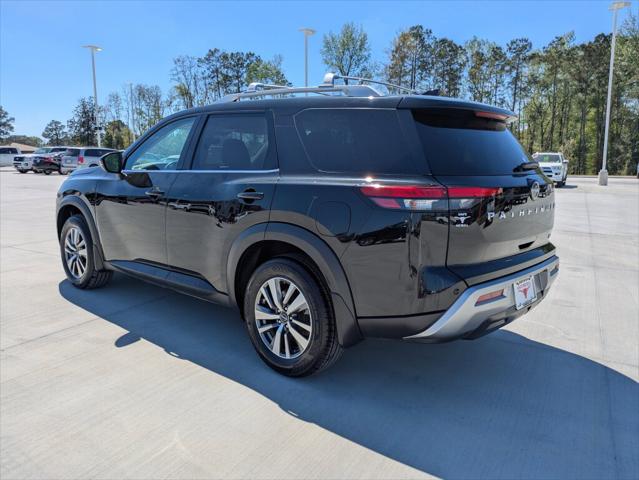 2023 Nissan Pathfinder SL FWD