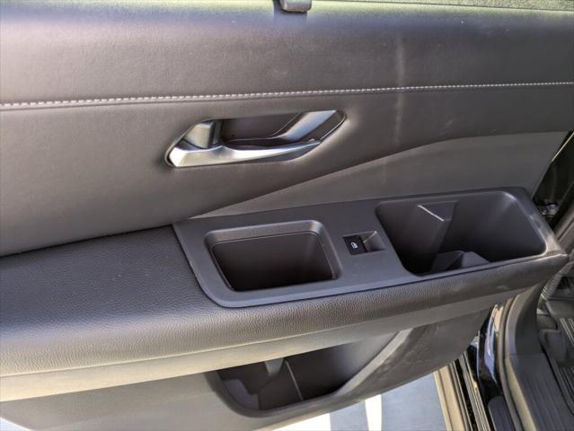 2023 Nissan Pathfinder SL FWD