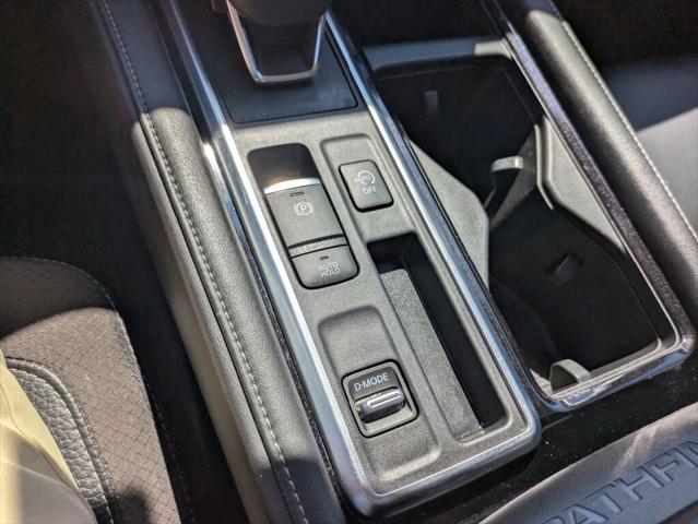 2023 Nissan Pathfinder SL FWD
