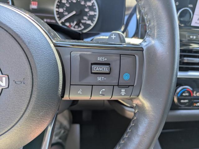 2023 Nissan Pathfinder SL FWD