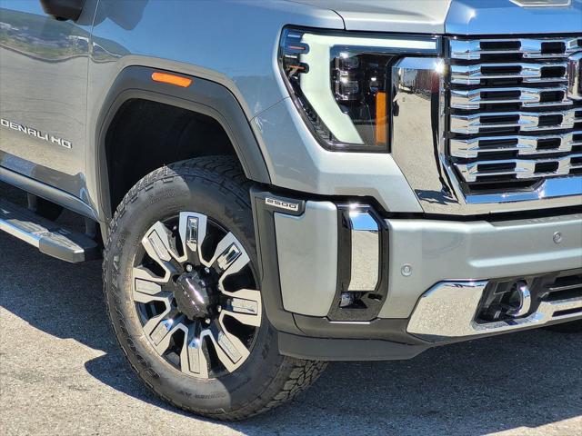 2026 GMC Sierra 2500HD Crew Cab, Standard Bed, Denali, 4WD