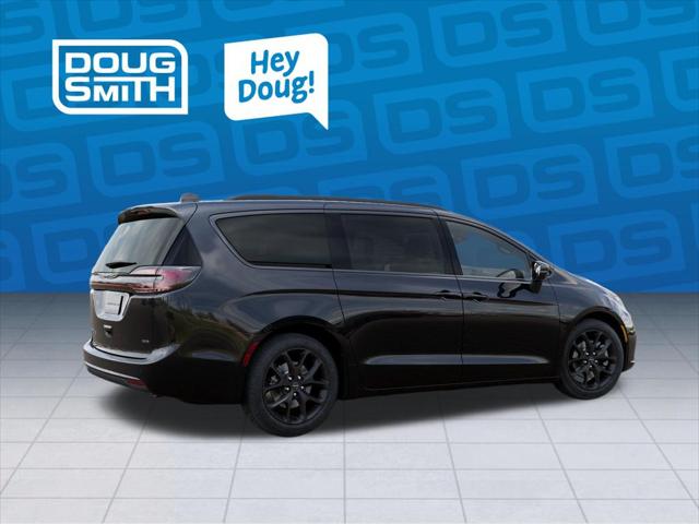 2026 Chrysler Pacifica Select AWD