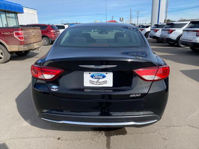 2015 Chrysler 200 Limited