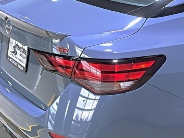 2024 Nissan Sentra SR Xtronic CVT