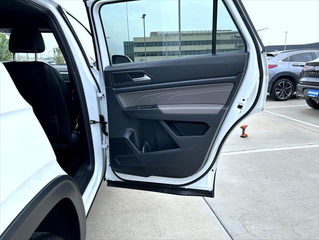 2022 Volkswagen Atlas Cross Sport 3.6L V6 SE w/Technology