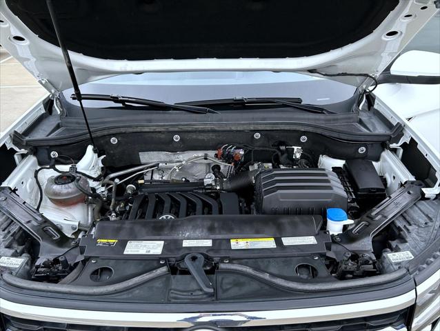 2022 Volkswagen Atlas Cross Sport 3.6L V6 SE w/Technology