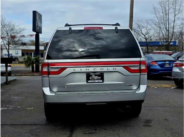 2015 Lincoln Navigator Standard