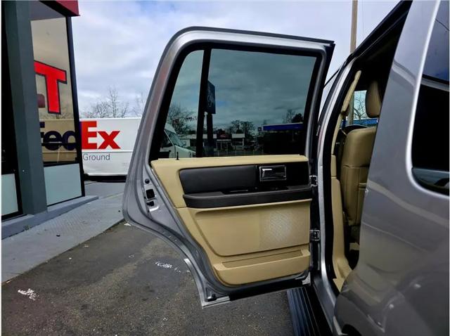 2015 Lincoln Navigator Standard