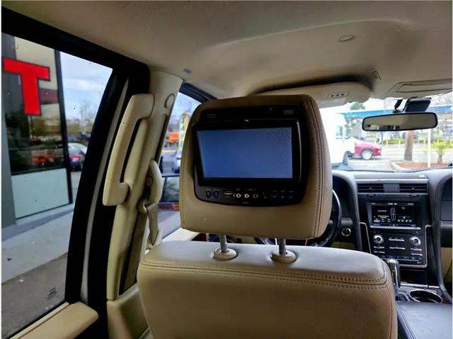 2015 Lincoln Navigator Standard