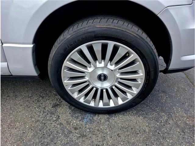 2015 Lincoln Navigator Standard