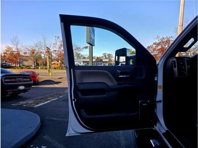 2016 GMC Sierra 3500HD Denali