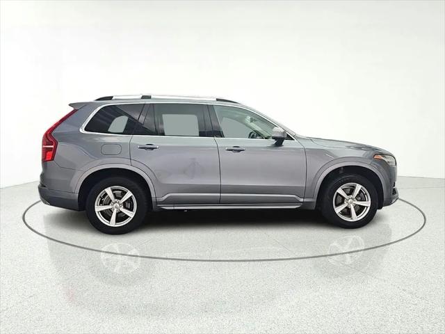 2016 Volvo XC90 T5 Momentum