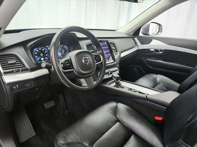 2016 Volvo XC90 T5 Momentum