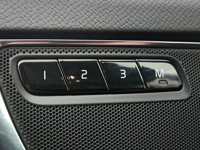 2016 Volvo XC90 T5 Momentum