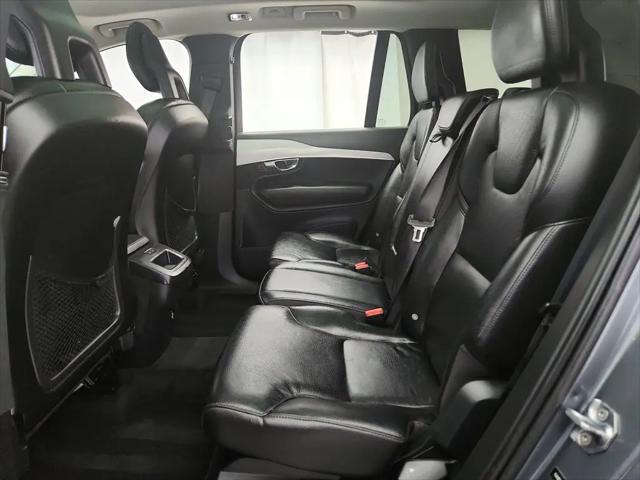 2016 Volvo XC90 T5 Momentum