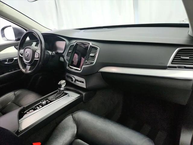 2016 Volvo XC90 T5 Momentum