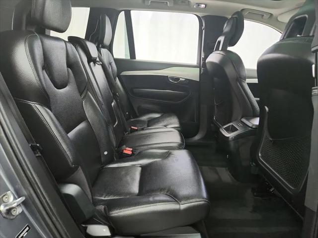 2016 Volvo XC90 T5 Momentum