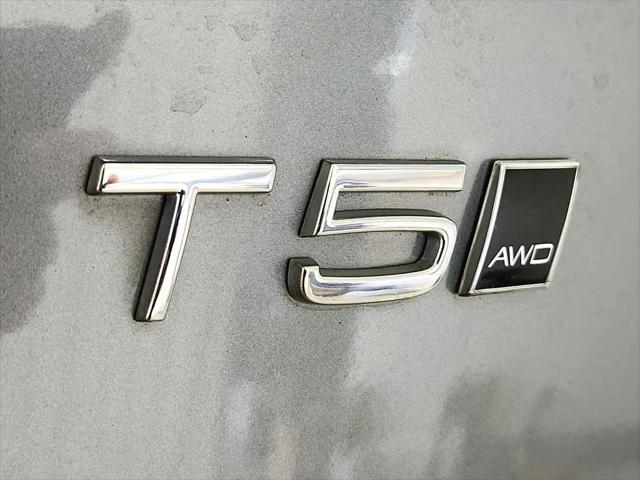 2016 Volvo XC90 T5 Momentum