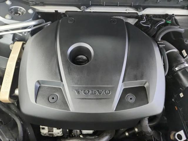 2016 Volvo XC90 T5 Momentum
