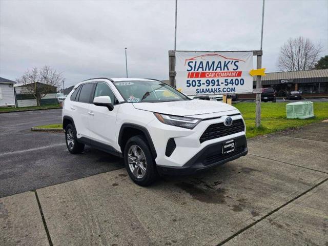 2024 Toyota RAV4 Hybrid XLE