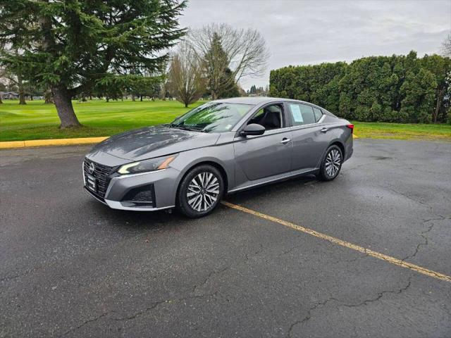 2024 Nissan Altima SV FWD