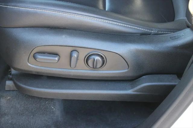 2023 Chevrolet Traverse FWD LT Leather