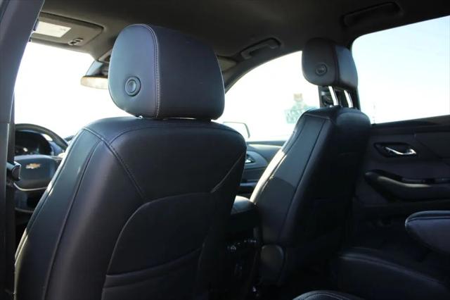 2023 Chevrolet Traverse FWD LT Leather