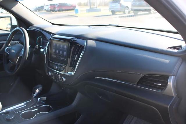 2023 Chevrolet Traverse FWD LT Leather