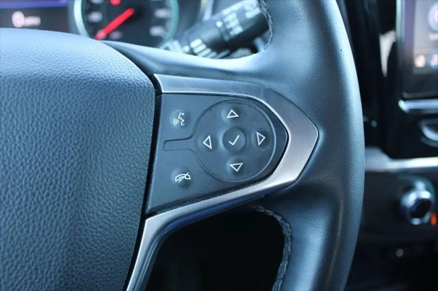 2023 Chevrolet Traverse FWD LT Leather