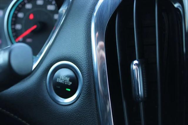 2023 Chevrolet Traverse FWD LT Leather