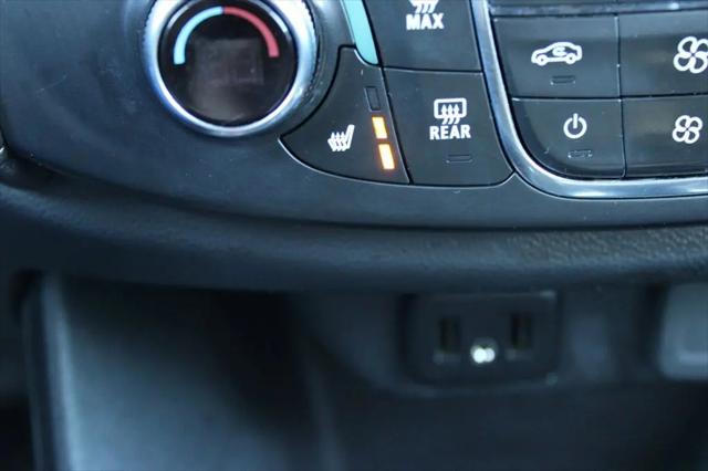 2023 Chevrolet Traverse FWD LT Leather
