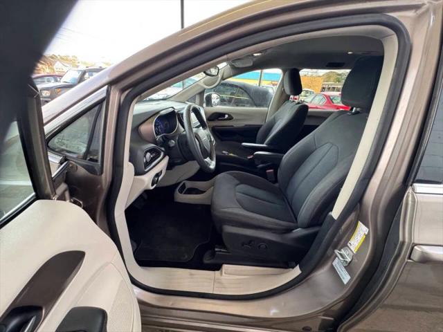 2017 Chrysler Pacifica LX