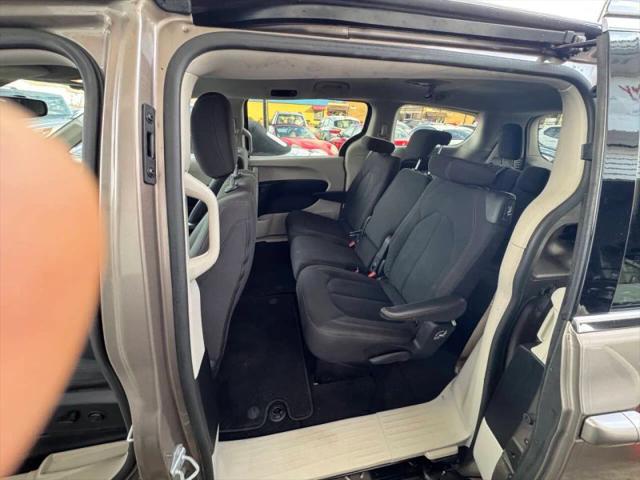 2017 Chrysler Pacifica LX