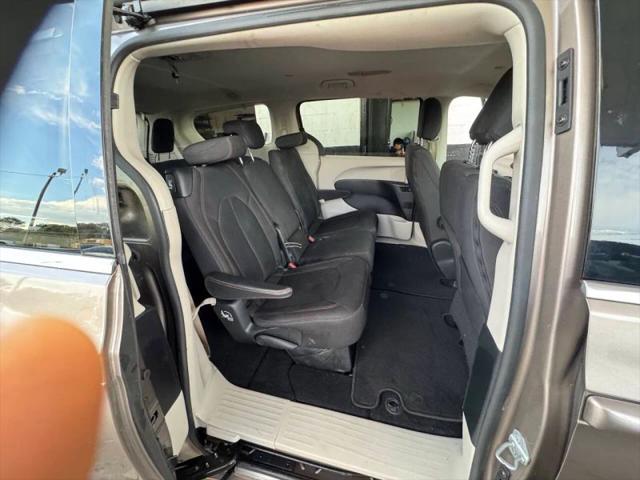 2017 Chrysler Pacifica LX