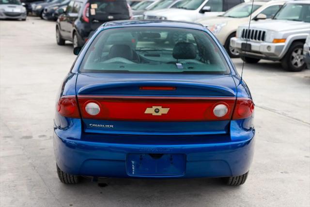 2005 Chevrolet Cavalier Base