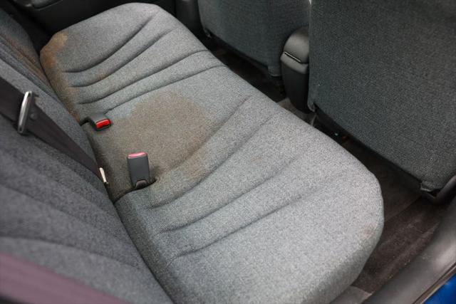 2005 Chevrolet Cavalier Base