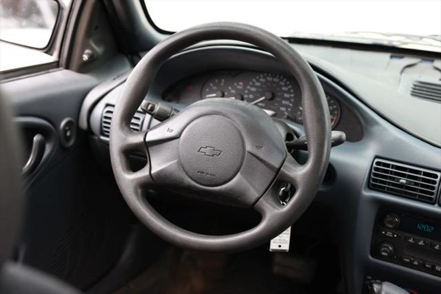 2005 Chevrolet Cavalier Base